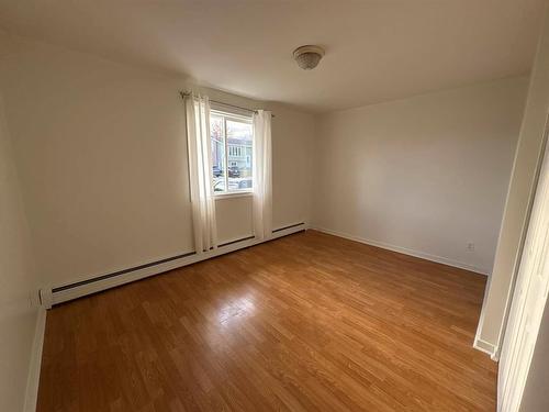 27 Holbrook Avenue, St John'S, NL 