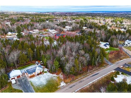 20 Hannah Cres, Fredericton, NB 