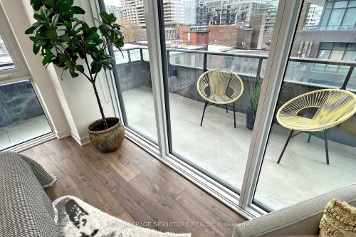 607-9 Tecumseth Street, Toronto, ON - Indoor Photo Showing Other Room
