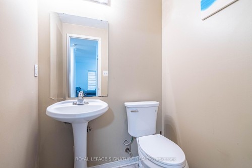 1082 Galesway Boulevard, Mississauga, ON - Indoor Photo Showing Bathroom