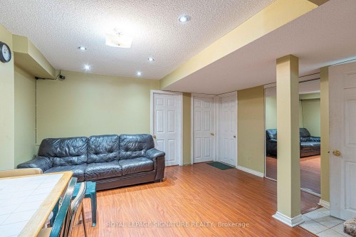 1082 Galesway Boulevard, Mississauga, ON - Indoor