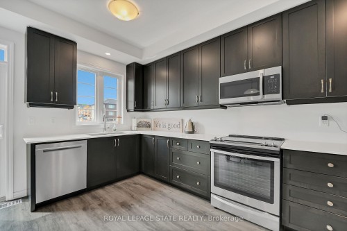 4862 Connor Drive, Lincoln, ON - Indoor Photo Showing Kitchen