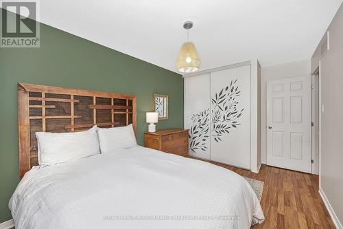 151 Kinross Private, Ottawa, ON - Indoor Photo Showing Bedroom