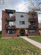 30 HAYDEN STREET  Hamilton, ON L9A 2X2