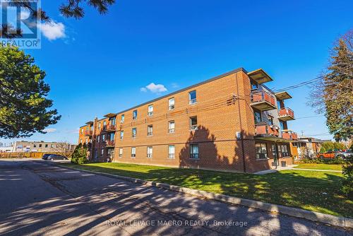 30 Hayden Street, Hamilton, ON - Outdoor