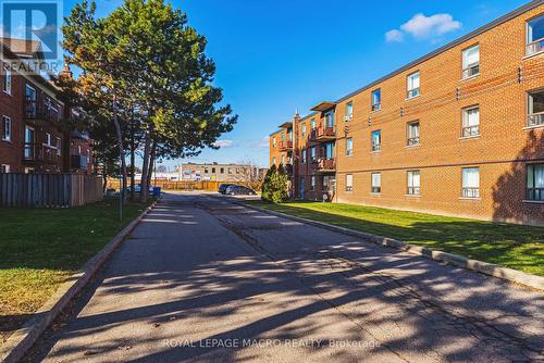 30 Hayden Street, Hamilton, ON - Outdoor