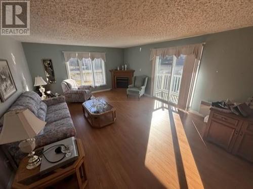 4 24Th Street, Virginiatown, ON - Indoor Photo Showing Living Room