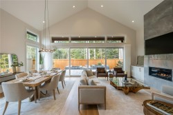 530 Hole-in-One Dr  Qualicum Beach, BC V9P 1M5