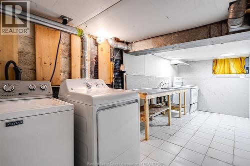 101 Mill Street East, Leamington, ON - Indoor Photo Showing Laundry Room