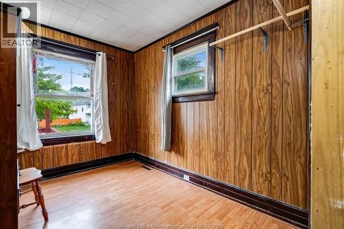 101 Mill Street East, Leamington, ON - Indoor Photo Showing Other Room