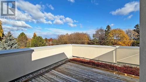 2466B Bayview Avenue, Toronto, ON - Outdoor