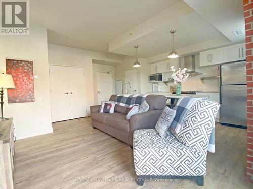 Living room - 208 - 555 Anand Private, Ottawa, ON - Indoor Photo Showing Living Room