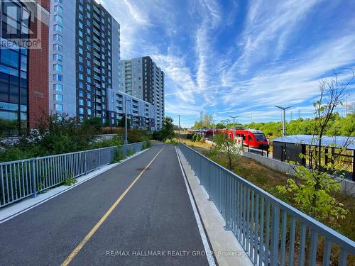 Transitway beside building - 208 - 555 Anand Private, Ottawa, ON - Outdoor With Balcony