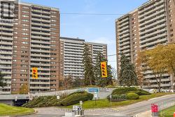 1206 - 260 SCARLETT ROAD  Toronto, ON M6N 4X6