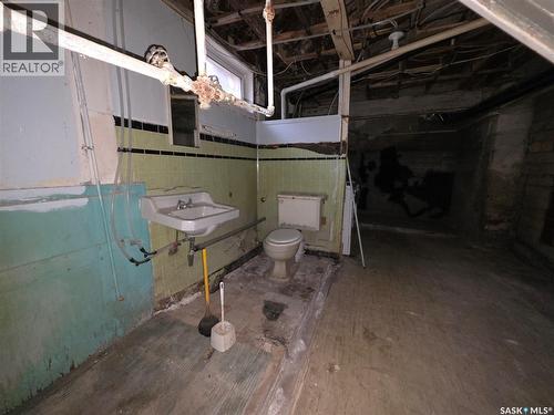 409 2Nd Avenue Ne, Swift Current, SK - Indoor Photo Showing Basement