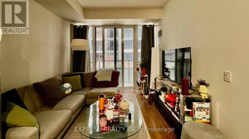 409 - 560 Front Street W, Toronto, ON - Indoor