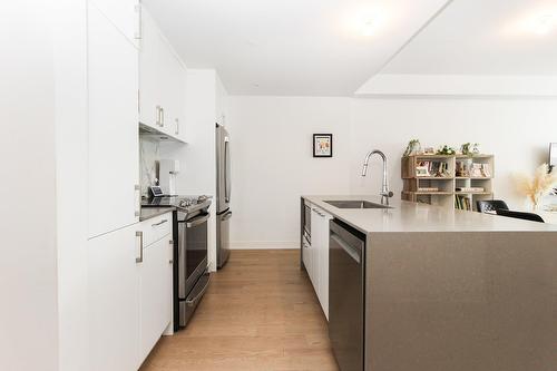 Kitchen - 428A-1400 Rue Ottawa, Montréal (Le Sud-Ouest), QC - Indoor Photo Showing Kitchen With Upgraded Kitchen