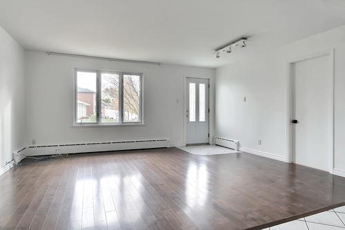 Living room - 1671  - 1675 Rue Pépin, Québec (Les Rivières), QC - Indoor Photo Showing Other Room