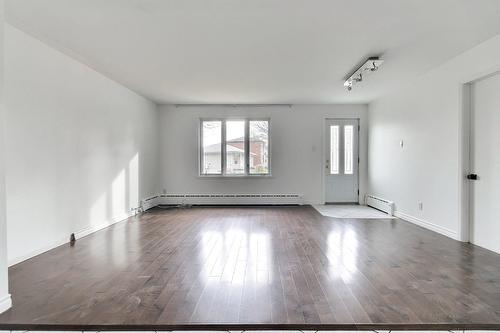 Living room - 1671  - 1675 Rue Pépin, Québec (Les Rivières), QC - Indoor Photo Showing Other Room