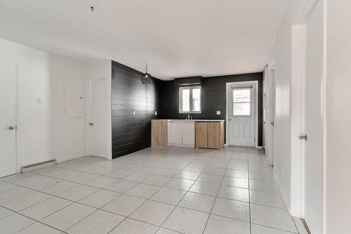 Kitchen - 1671  - 1675 Rue Pépin, Québec (Les Rivières), QC - Indoor Photo Showing Other Room