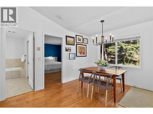 1474 Rose Meadow Drive, West Kelowna, BC - Indoor Photo Showing Dining Room