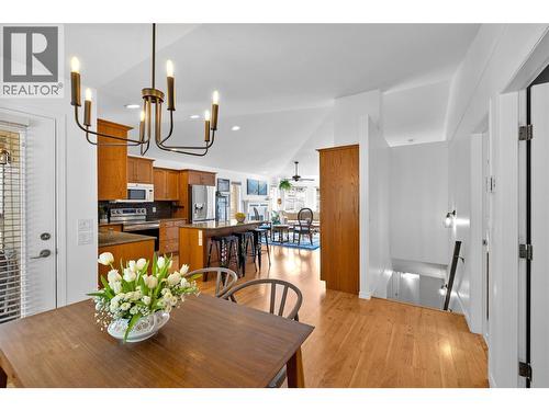 1474 Rose Meadow Drive, West Kelowna, BC - Indoor Photo Showing Dining Room