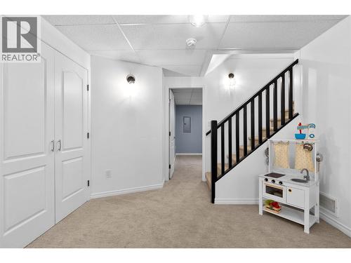 1474 Rose Meadow Drive, West Kelowna, BC - Indoor Photo Showing Other Room
