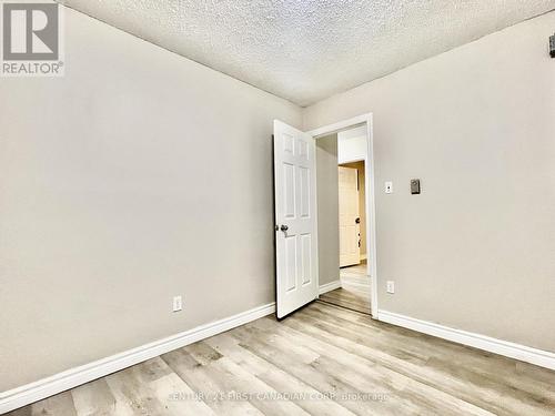 353 Oxford Street E, London East (East F), ON - Indoor Photo Showing Other Room