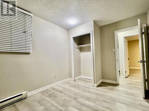 353 Oxford Street E, London East (East F), ON - Indoor Photo Showing Other Room