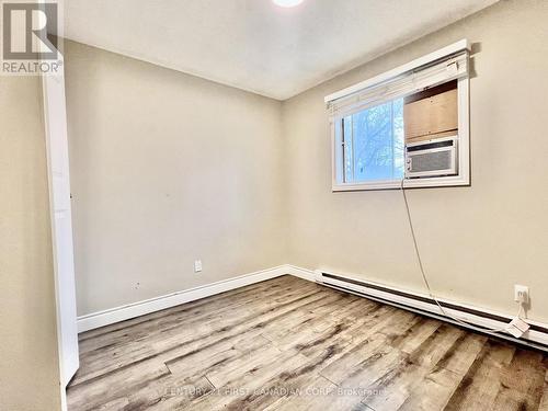 353 Oxford Street E, London East (East F), ON - Indoor Photo Showing Other Room