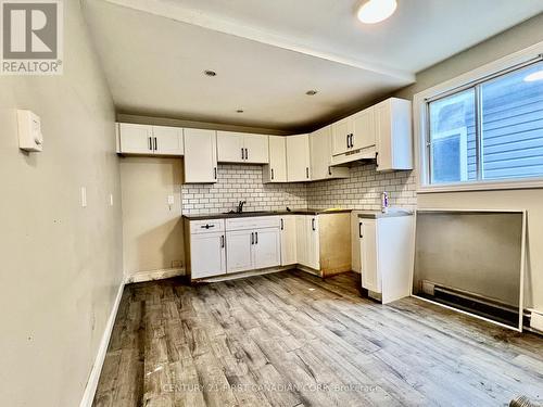 353 Oxford Street E, London East (East F), ON - Indoor Photo Showing Kitchen