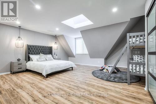 721 - 75 Weldrick Road E, Richmond Hill, ON - Indoor Photo Showing Bedroom