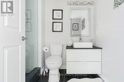 721 - 75 Weldrick Road E, Richmond Hill, ON - Indoor Photo Showing Bathroom