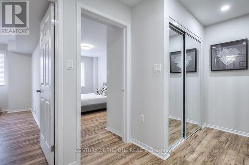 721 - 75 Weldrick Road E, Richmond Hill, ON - Indoor Photo Showing Other Room