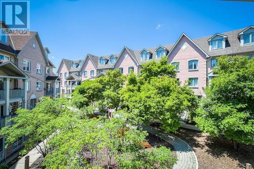 721 - 75 Weldrick Road E, Richmond Hill, ON - Outdoor