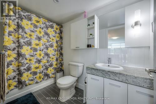 206 - 15 Singer Court, Toronto, ON - Indoor Photo Showing Bathroom