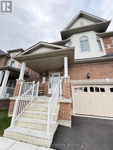 1207 Drinkle Crescent, Oshawa, ON - Outdoor