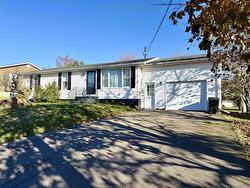 10 Fletcher Drive  Amherst, NS B4H 4M4
