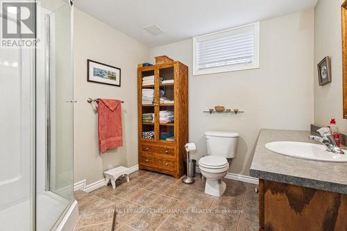 7051 Donwel Drive, Ottawa, ON - Indoor Photo Showing Bathroom