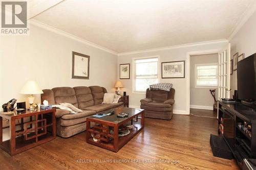 64 Grenfell Street, Oshawa (Vanier), ON - Indoor Photo Showing Living Room