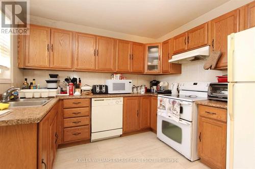 64 Grenfell Street, Oshawa (Vanier), ON - Indoor Photo Showing Kitchen