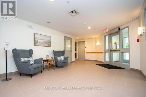 106 - 8 Huron Street, Kawartha Lakes (Lindsay), ON - Indoor Photo Showing Other Room
