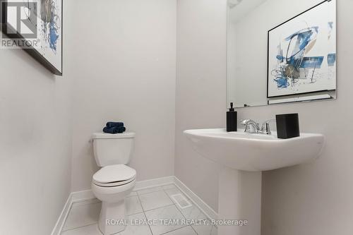 3040 Travertine Way, Ottawa, ON - Indoor Photo Showing Bathroom