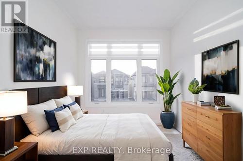 1033 Pisces Trail, Pickering, ON - Indoor Photo Showing Bedroom