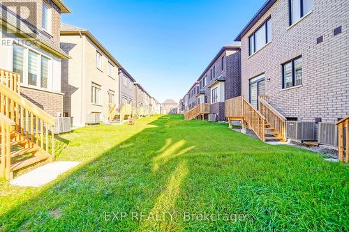 1033 Pisces Trail, Pickering, ON - Outdoor With Exterior