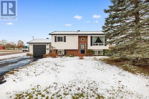 15 DUTCH DRIVE  Petawawa, ON K8H 3M2