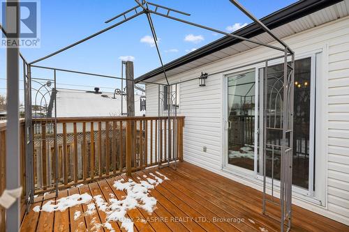 15 Dutch Drive, Petawawa, ON - Outdoor With Deck Patio Veranda With Exterior