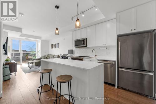 301 - 150 Sabina Drive, Oakville (Go Glenorchy), ON - Indoor Photo Showing Kitchen With Stainless Steel Kitchen With Upgraded Kitchen