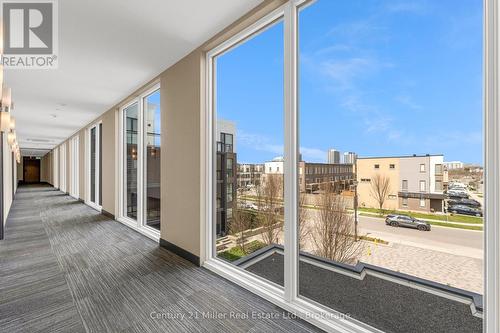 301 - 150 Sabina Drive, Oakville (Go Glenorchy), ON -  With Balcony With Exterior