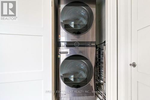 149 Fruitland Avenue, Burlington, ON - Indoor Photo Showing Laundry Room